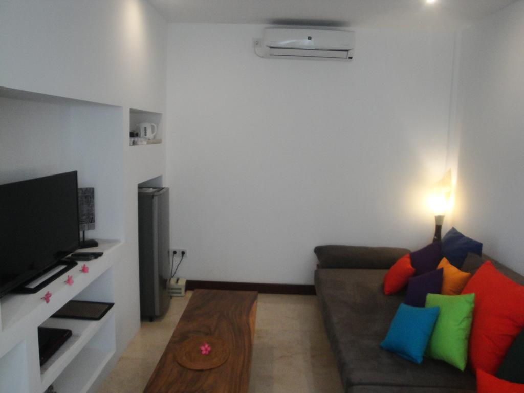 Simon'S Suite Mangsit Εξωτερικό φωτογραφία